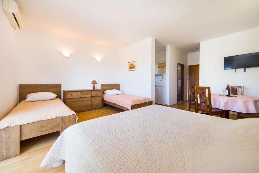 Apartments Slavena Gradac  Zewnętrze zdjęcie