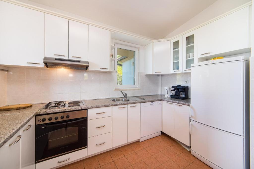 Apartments Slavena Gradac  Zewnętrze zdjęcie